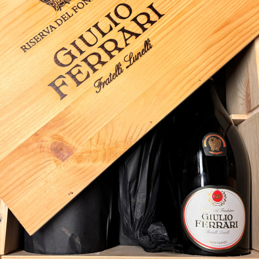 Giulio Ferrari - Trento DOC Riserva del Fondatore 2004 6